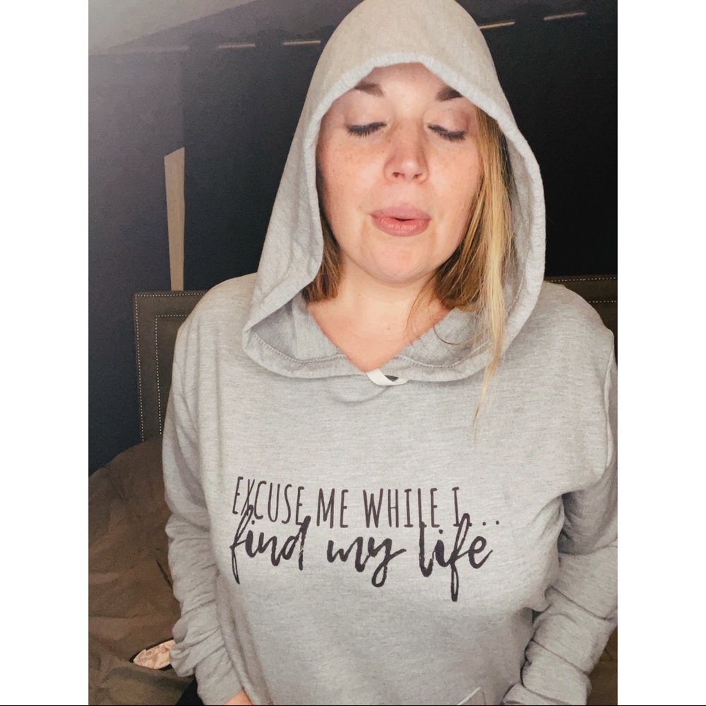 Sz SM Excuse me while I find my life hoodie